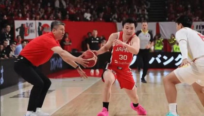 星空体育下载-最佳防守！郭士强承认在对日本男篮的比赛中“抢断”了对手